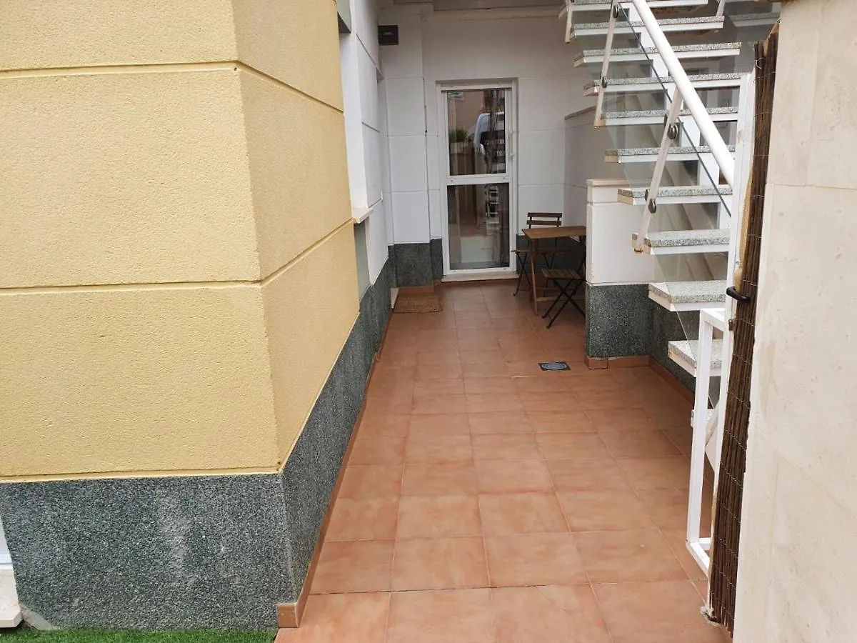 דירות ורה Laguna Beach Ground Floor Bungalow