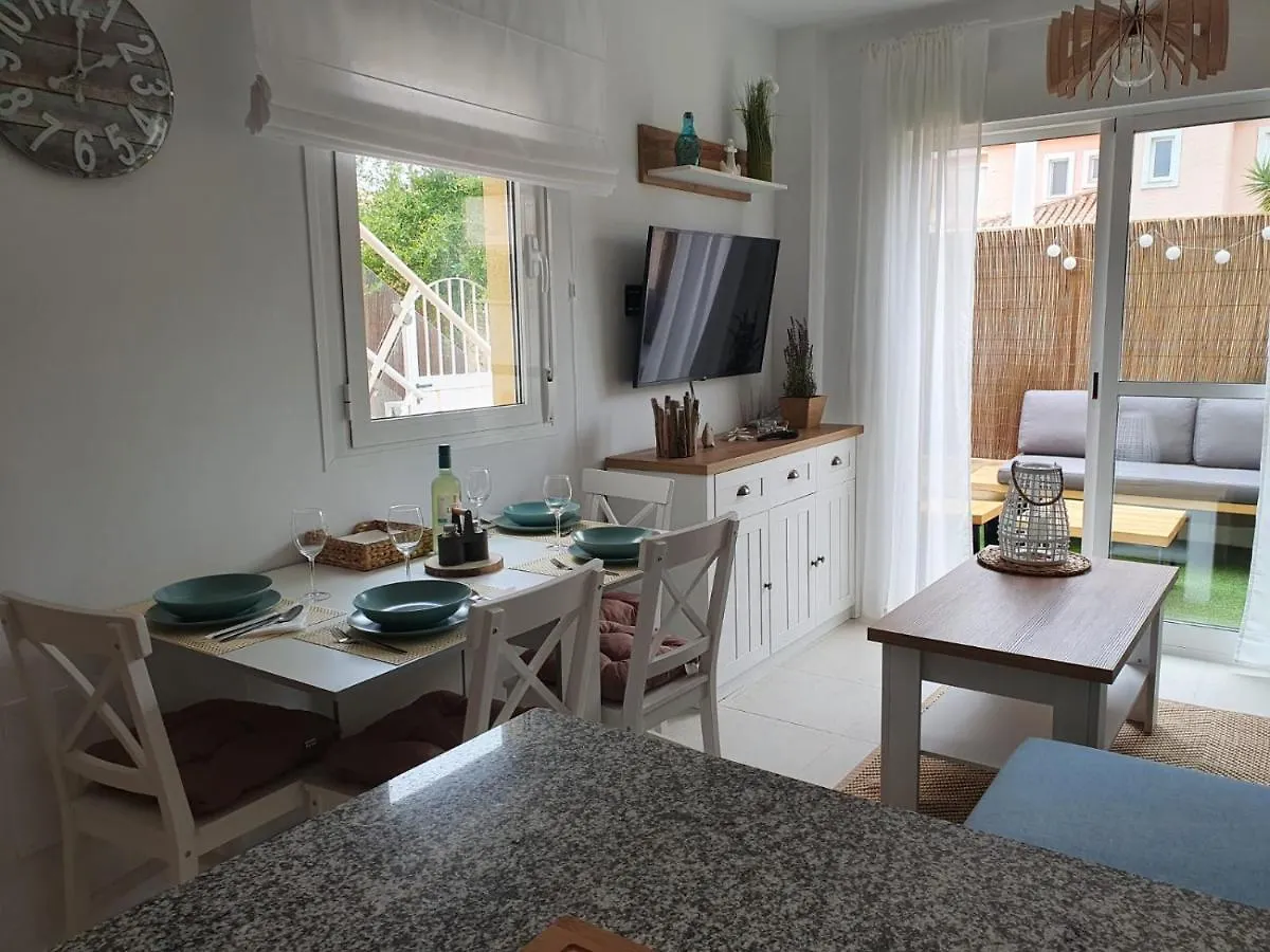דירות ורה Laguna Beach Ground Floor Bungalow